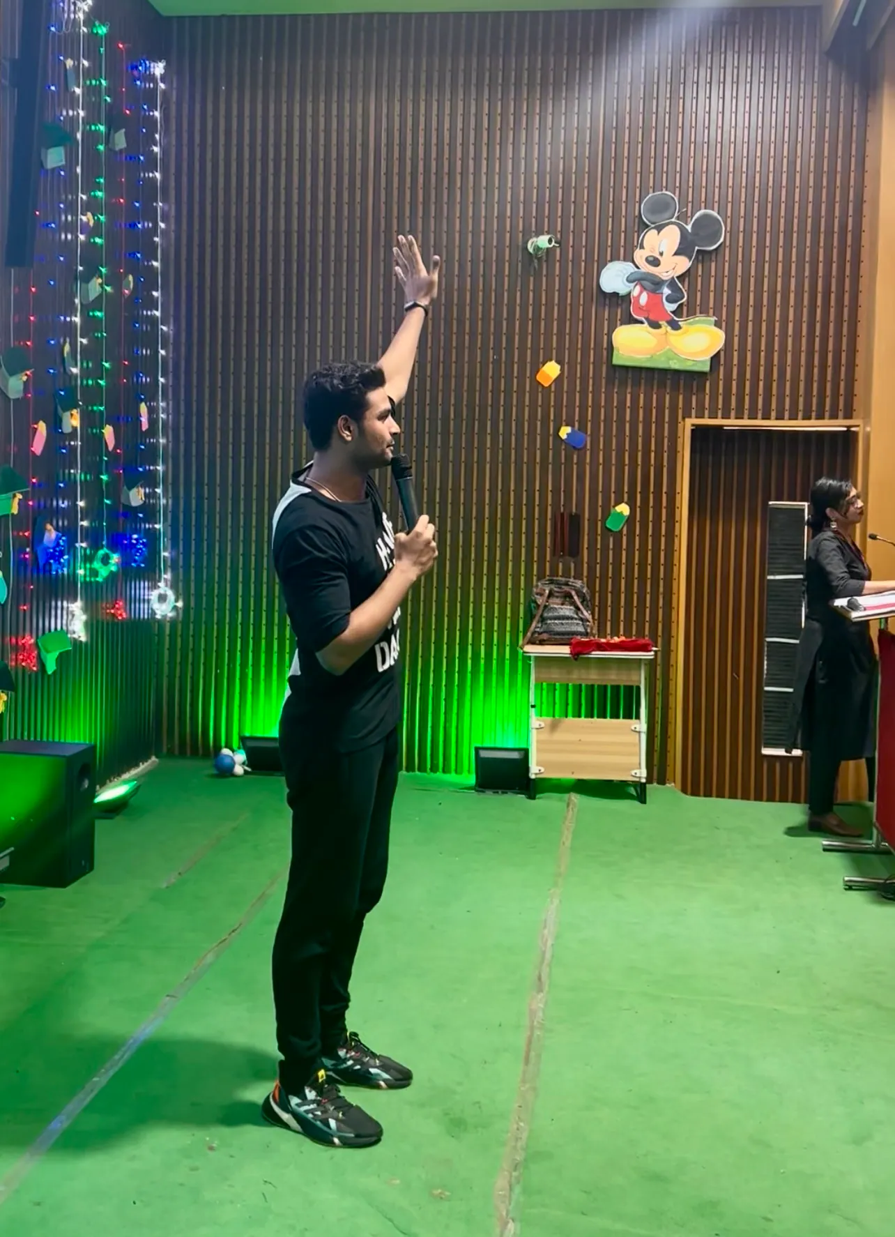 The FlexiiFeet on stage
